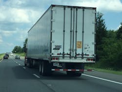 Trucker 1363 Oo1 Trucker 1363 Oo1