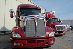 Fleetowner Com Sites Fleetowner com Files Uploads 2017 08 01 Truck Line Up2