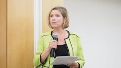 Fleetowner Com Sites Fleetowner com Files Uploads 2017 08 30 083017 Jennifer Rumsey Cummins Agm Fleetowner Com Sites Fleetowner com Files Uploads 2017 08 30 083017 Jennifer Rumsey Cummins Agm