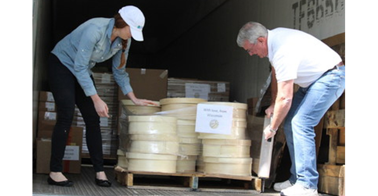 Refrigeratedtransporter 2908 Wisconsin Cheese Donation Hurricane Relief
