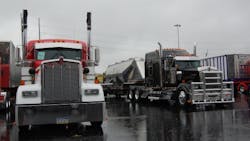 Trucker 5683 Rain2 Trucker 5683 Rain2