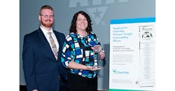 Refrigeratedtransporter 2969 Hirschbach Smartway Award Photo 0 Refrigeratedtransporter 2969 Hirschbach Smartway Award Photo 0