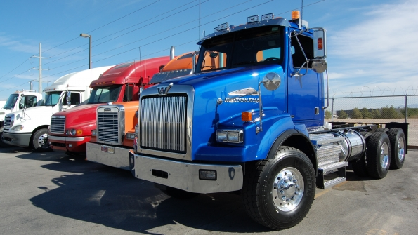 Trucker 6562 Linedup