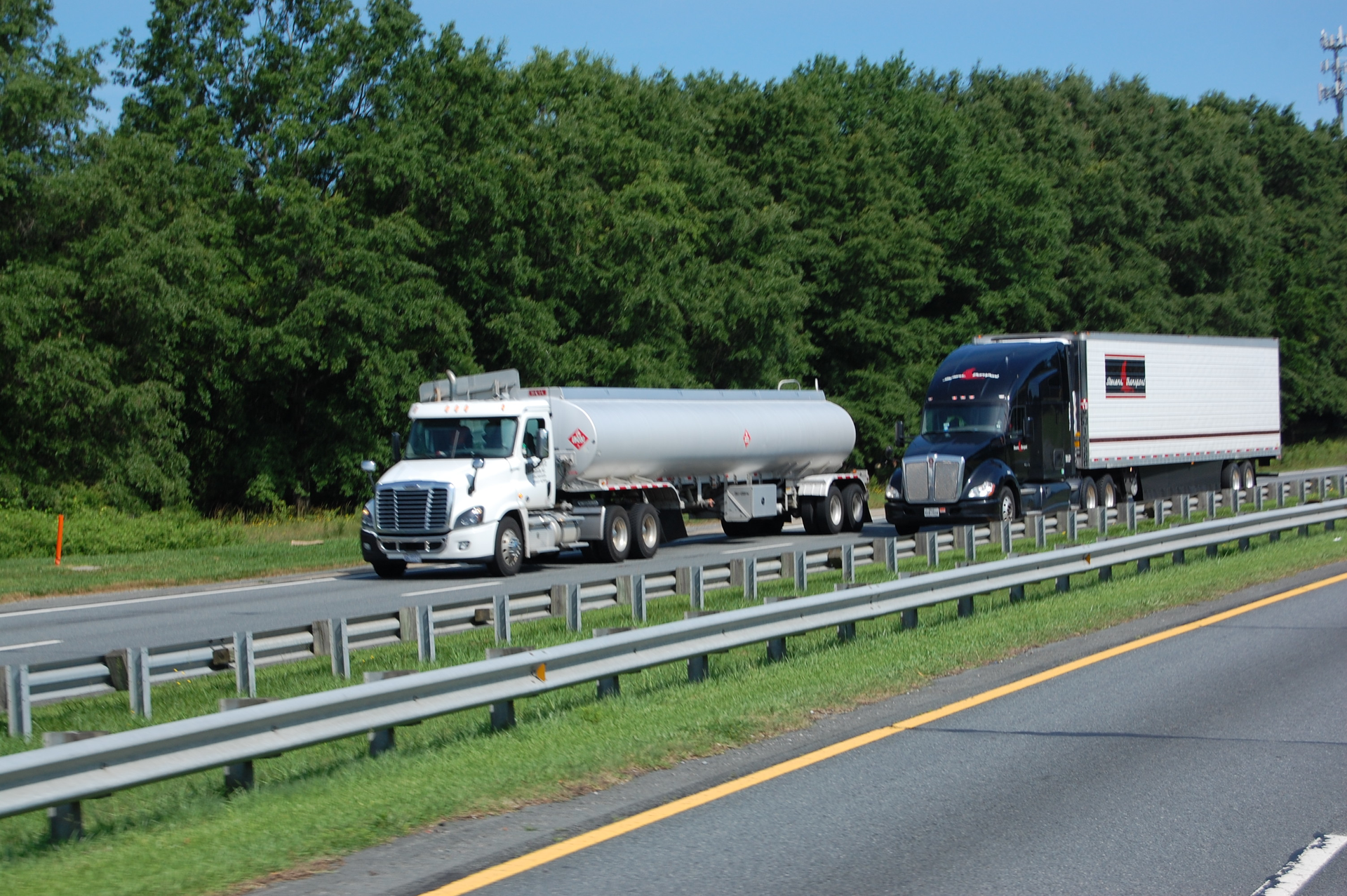 Trucker 5904 Twotrucks 1 0