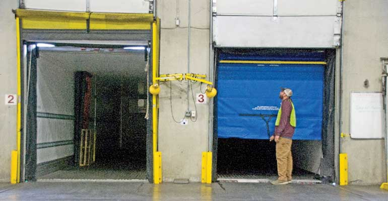 Refrigeratedtransporter 2992 Kool Shield At Dock A