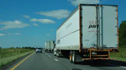 Trucker 6234 Hauling3 1 0