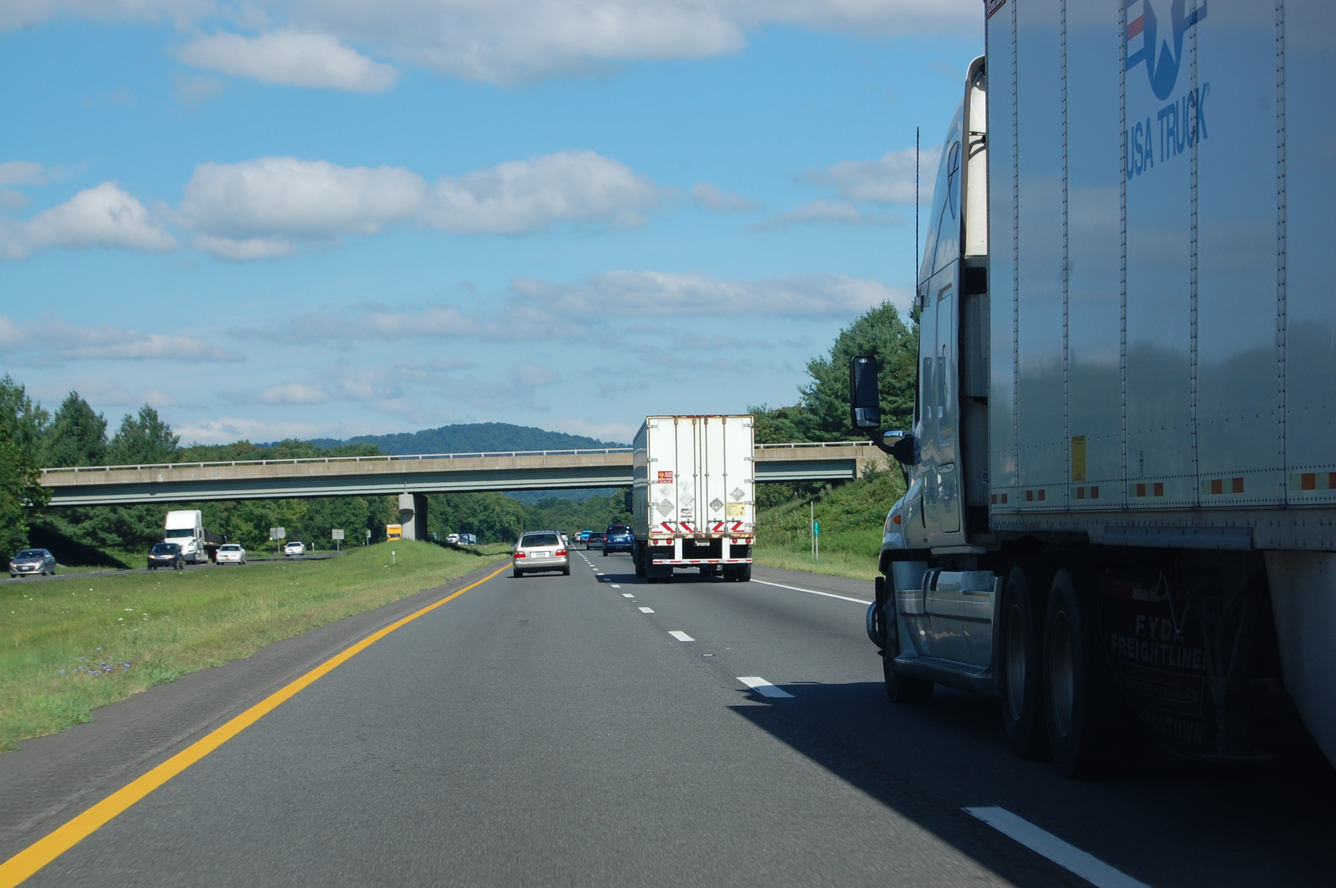 Trucker 6340 Truckinghwy1 1 0