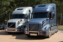 Www Fleetowner Com Sites Fleetowner com Files Volvo Led Headlamps 1 Www Fleetowner Com Sites Fleetowner com Files Volvo Led Headlamps 1