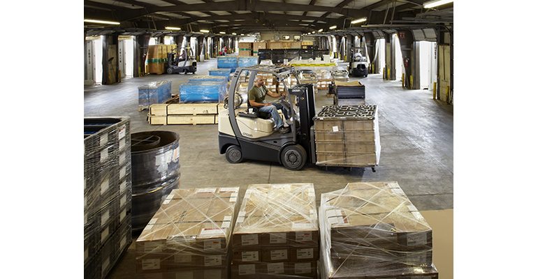 Refrigeratedtransporter 3072 Crown Forklift Shorter Mast Option