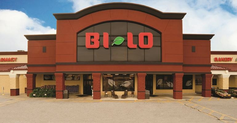Refrigeratedtransporter 3135 Bi Lo Supermarket Front