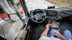 Trucker 6885 Daimler030118 1 0
