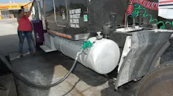 Trucker 6942 Fueling1 1 0