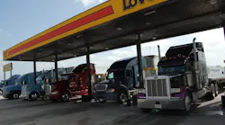 Trucker 6954 Trucksrefueling 1