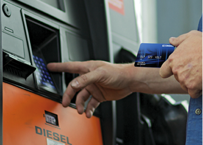 Trucker 7361 041718 Comdata Card Image Border Final