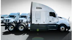 Refrigeratedtransporter 3192 Tyson Truck Fleet