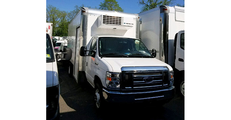 Refrigeratedtransporter 3203 Reefertek Truck Body