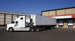 Trucker 7612 Docking crop Display png