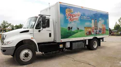 Refrigeratedtransporter 3610 Prairie Farms Truck