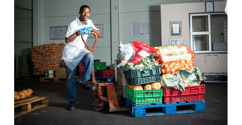 Refrigeratedtransporter 3683 Pepsico Delivers Fresh Food