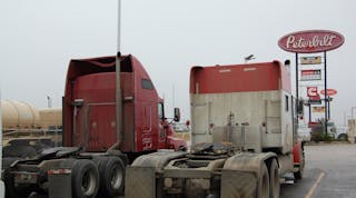 Fleetowner 2875 Trucksparked