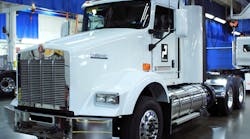 Fleetowner 3418 Paclease Kenworth T800 Lng
