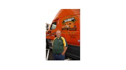 Fleetowner 3614 Schneider Driver And Freightliner Truck Web