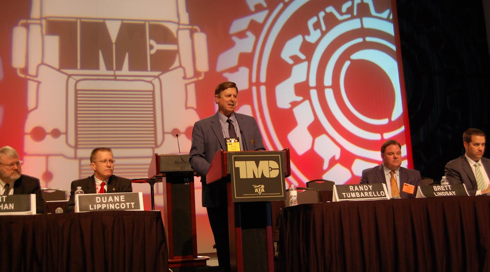 Trimac&apos;s Randy Tumbarello (standing) guided a wide-ranging fleet sustainability panel at TMC.