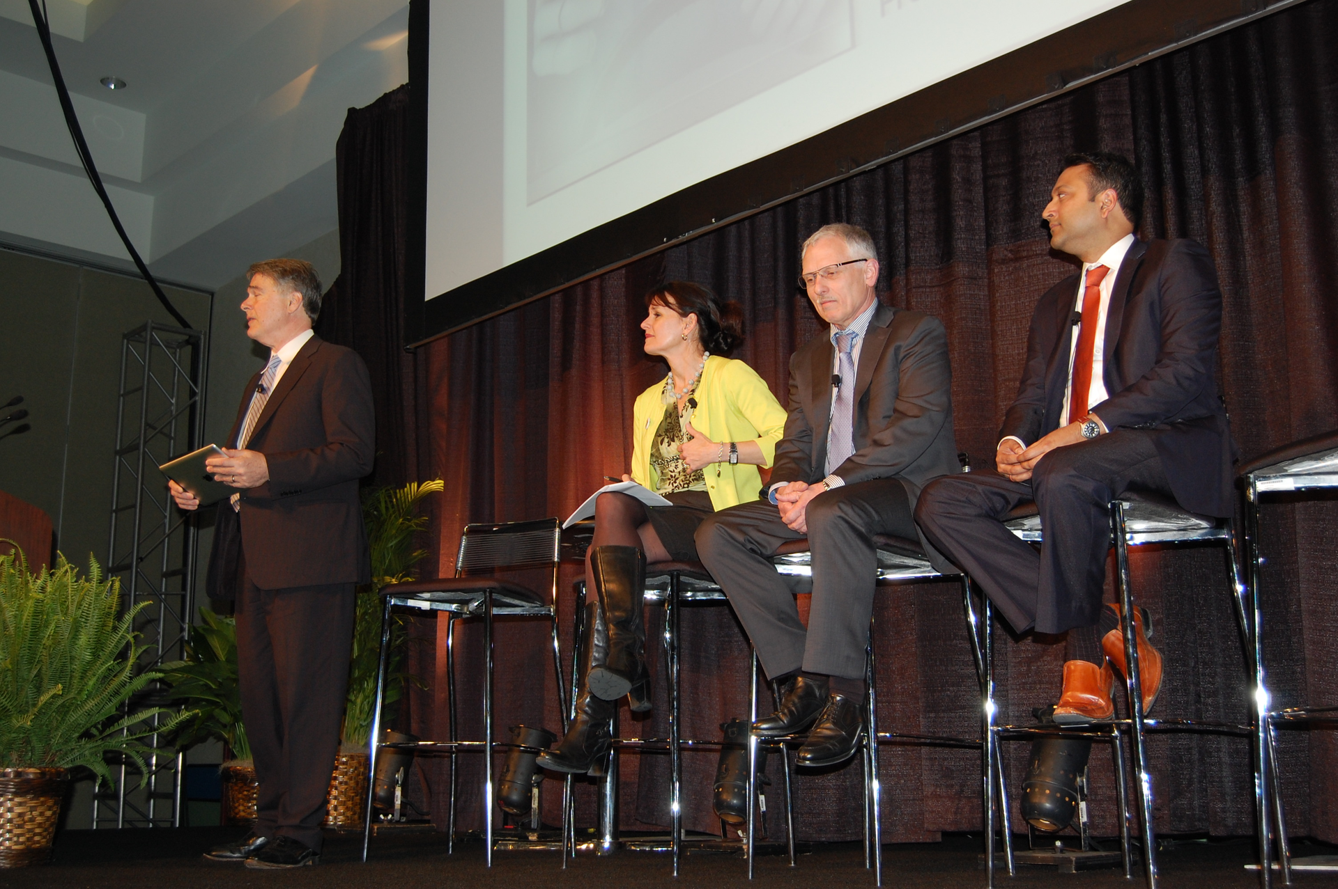 Hosted by moderator Jim Mele editorinchief of Fleet Owner panelists from left Susan Alt senior vp for public affairs with Volvo Group North America Dr Wilfried Achenbach senior voengineering amp technology for Daimler Trucks North America DTNA and Sandeep Kar global director of automotive and transportation research at Frost amp Sullivan discussed the practicality of the selfdriving truck during yesterday39s Fleet Forum