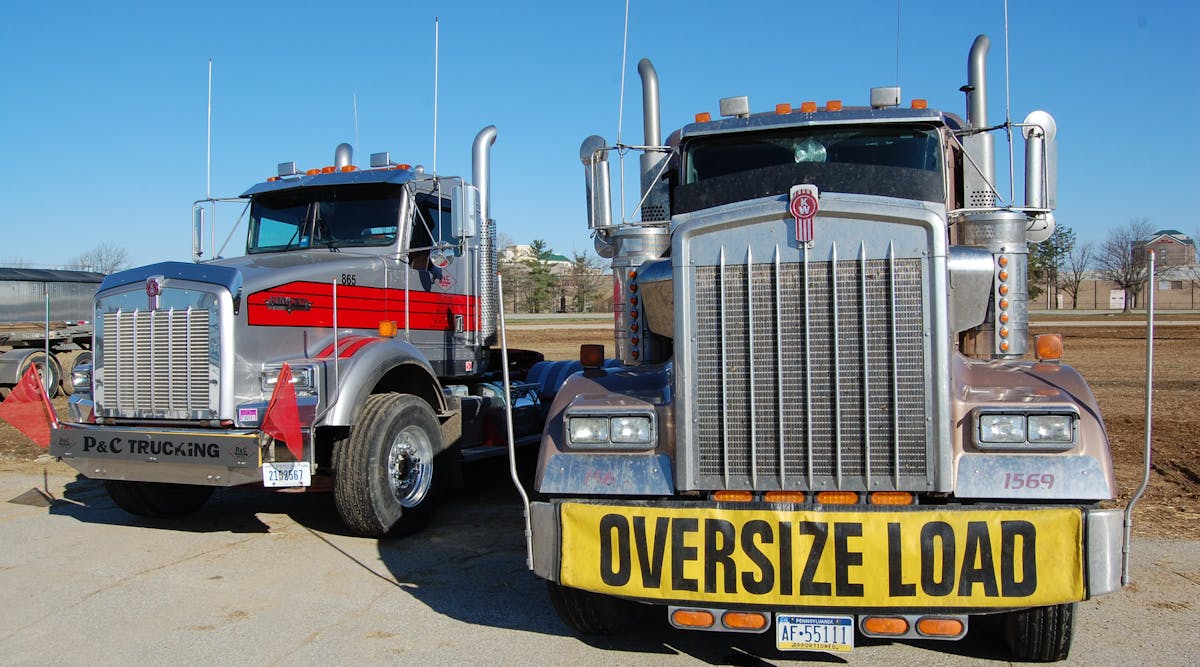 Fleetowner 5146 Oversized Load Trucks
