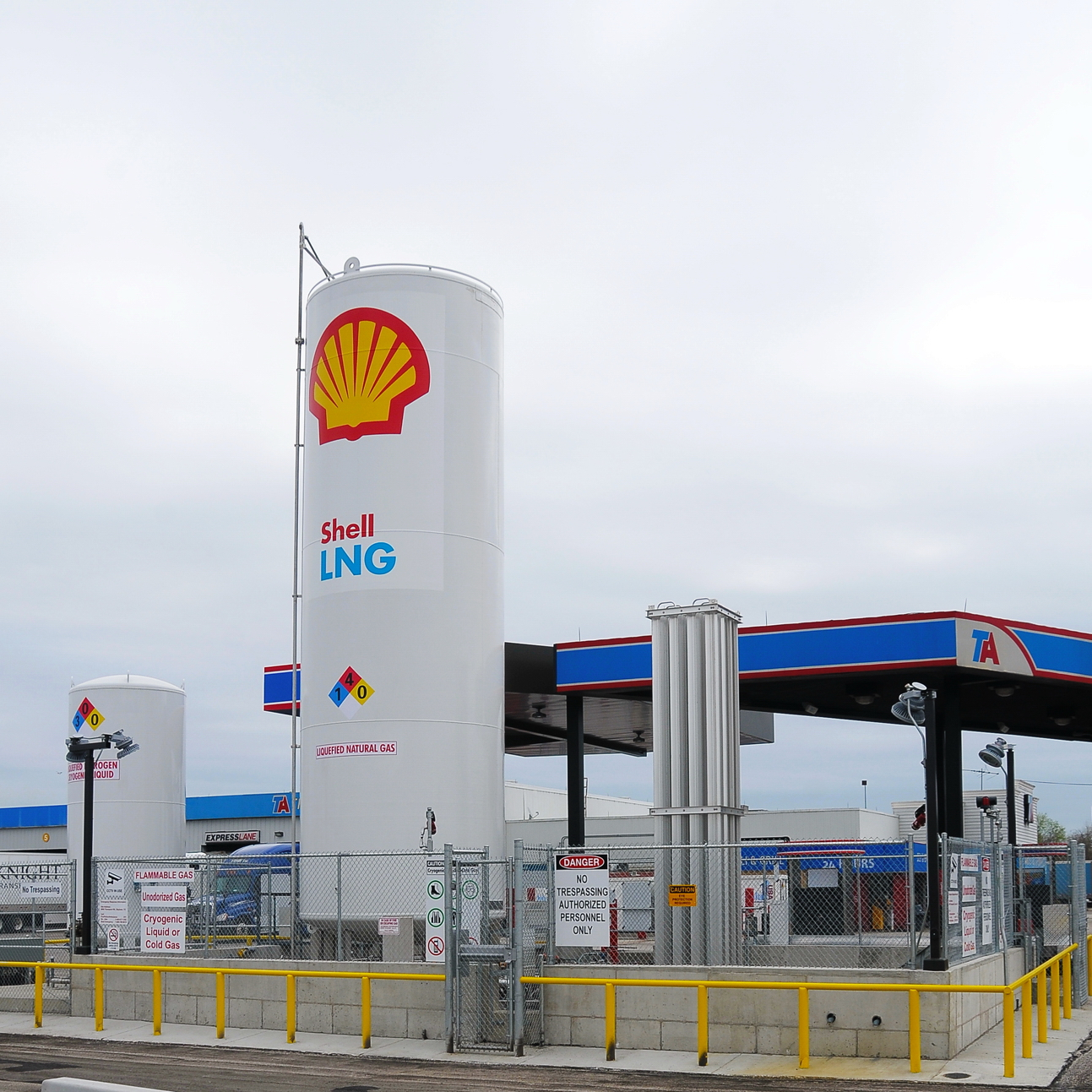 Shell39s new LNG lane at a TA fueling station in Baytown Texas