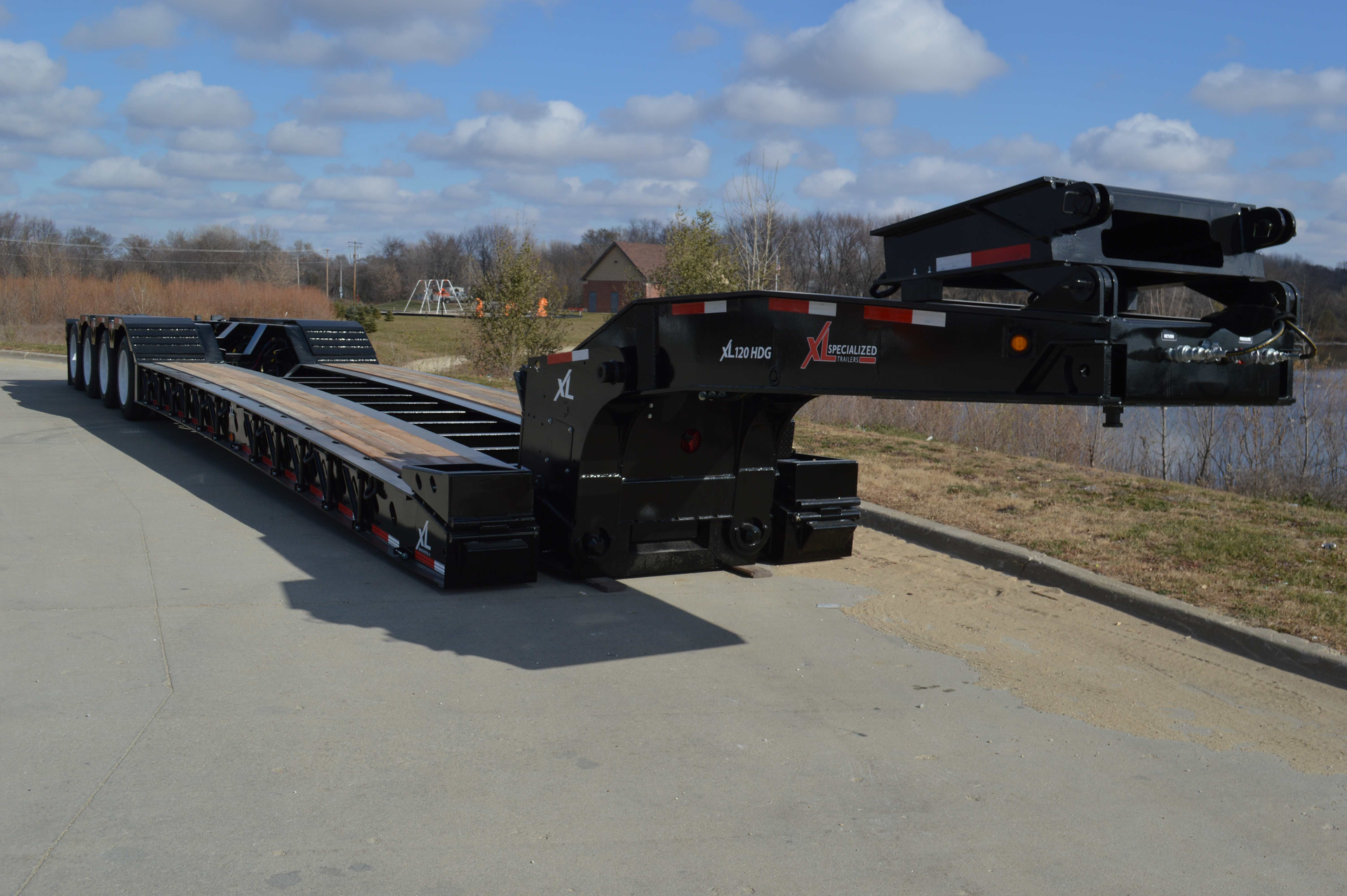 The XL 120 LowProfile Hydraulic Detachable gooseneck trailer by XL Specialized Trailers