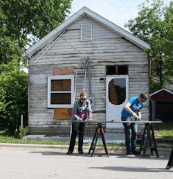 Jenna Machunas and Darian Smith of VSG work at the build site recently Jenna Machunas and Darian Smith of VSG work at the build site recently