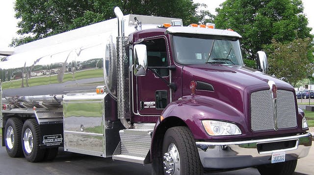 Kenworth T370 Tanker with 18K Front Axle