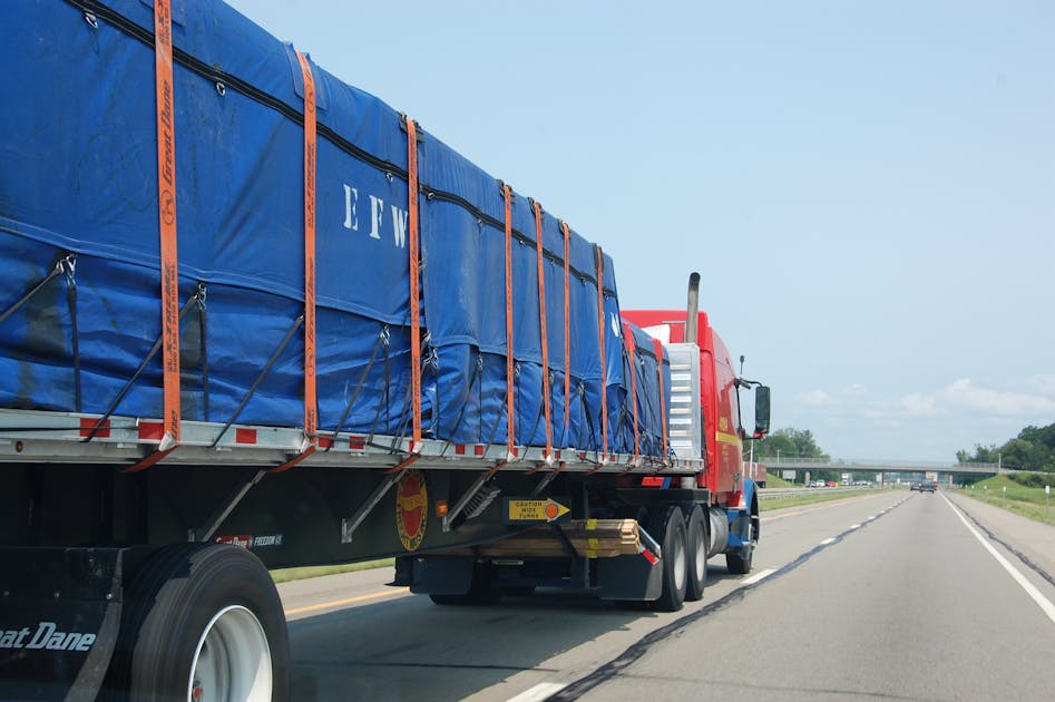 Ftr Trucking Conditions Improve While Trailer Orders Slide Fleetowner 5244