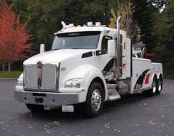 Kenworth39s T880 40inch sleeper Kenworth39s T880 40inch sleeper