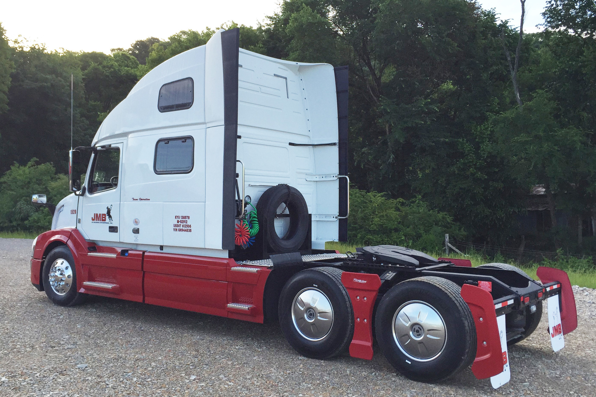 Fontaine Modification Feet Services now installs and distributes the FlowBelow Tractor AeroKit a fuelsaving system that reduces aerodynamic drag between and behind a Class 8 truck tractorrsquos tandem rear wheels