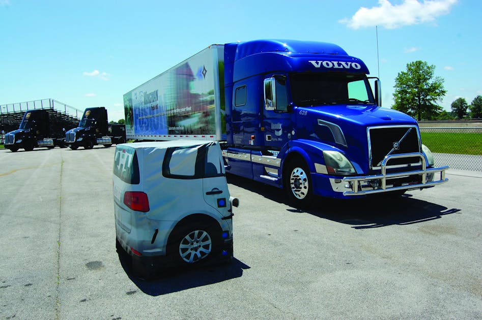 Volvo puts trucks on autopilot