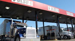 Retail prices for diesel are projected to average $2.22 per gallon for 2016 before rising to $2.58 per gallon in 2017, EIA noted. (Photo by Sean Kilcarr/Fleet Owner)