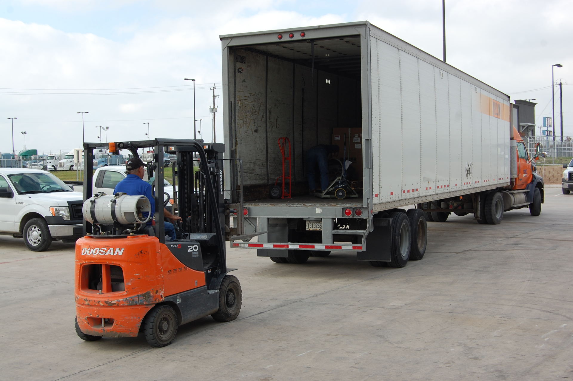 ATA39s Bob Costello says a quotdecelerationquot in freight volumes during the second half of 2015 continued into the first month of 2016 Photo by Sean KilcarrFleet Owner