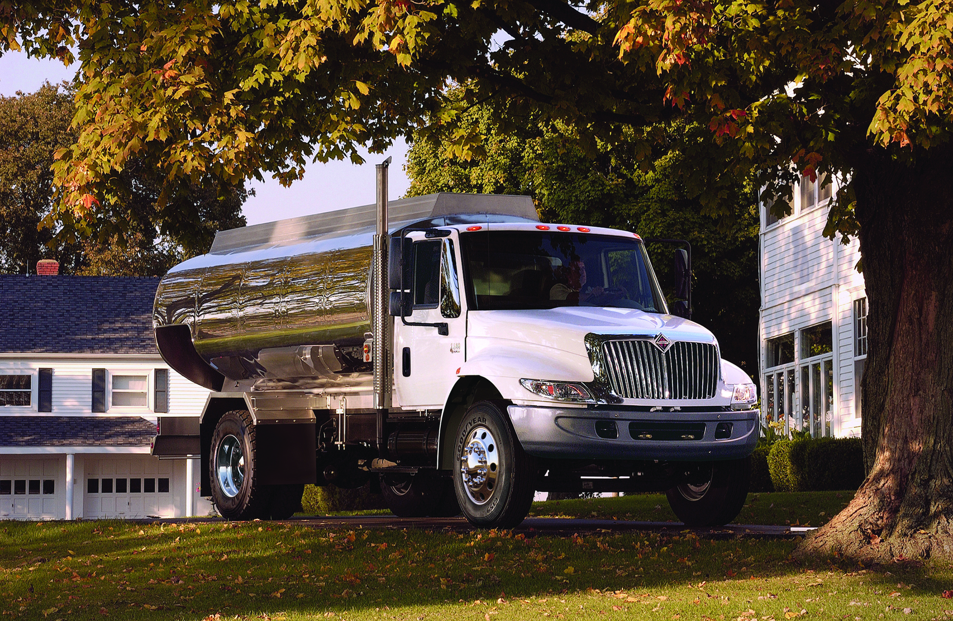 International DuraStar tank