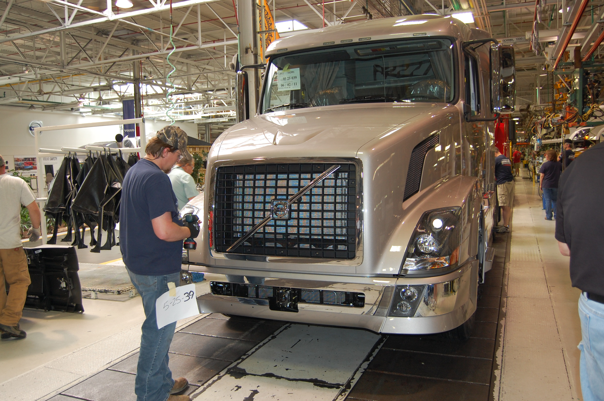 Class 8 market issues include excess freighthauling capacity a weak freight pricing environment and the overstock of heavyduty trucks at dealerships ACT noted Photo by Sean KilcarrFleet Owner