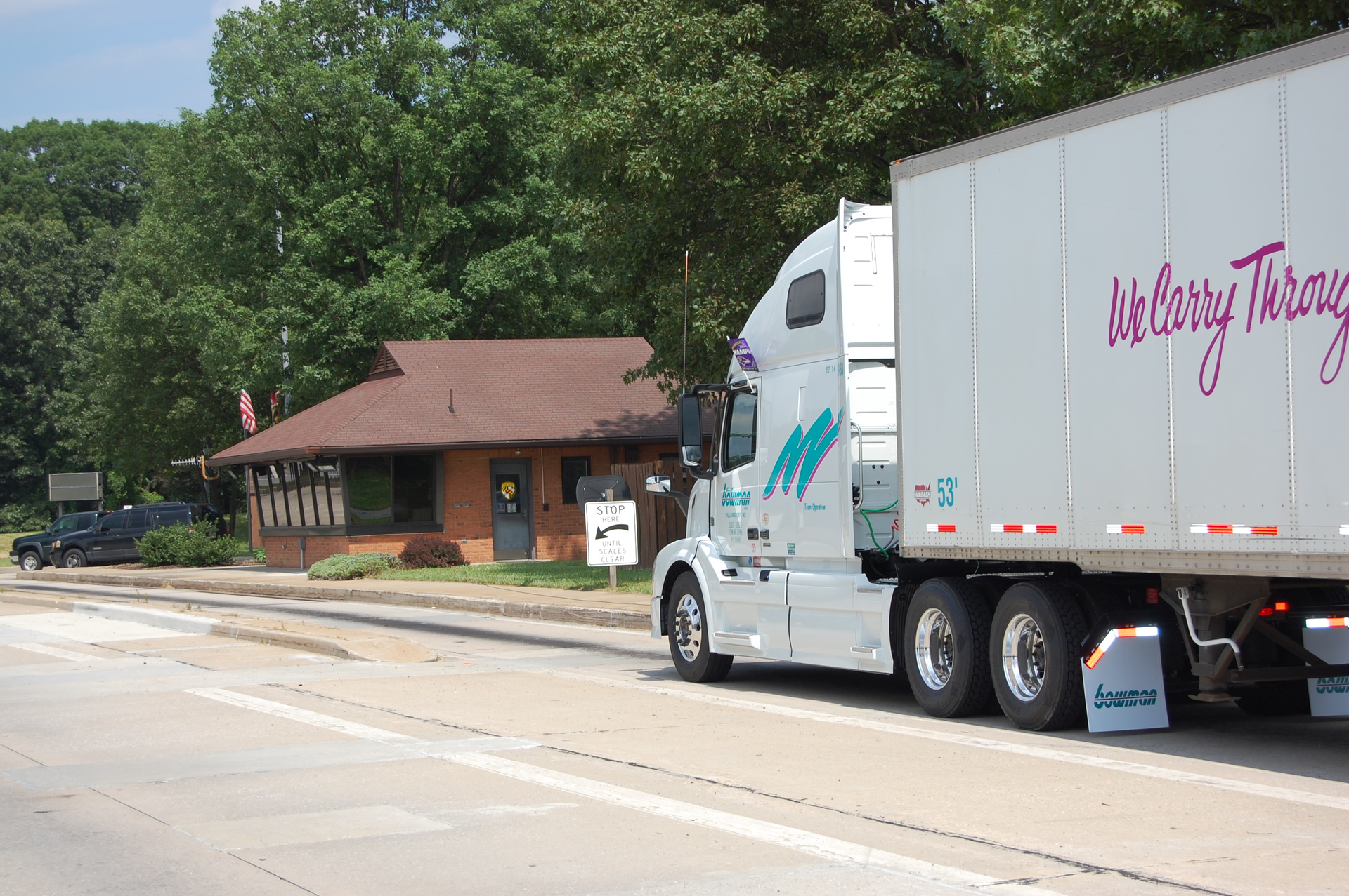 The average weigh station pullin costs truckers 926 in terms of lost productive time analysis by Drivewyze determined Photo by Sean Kilcarr