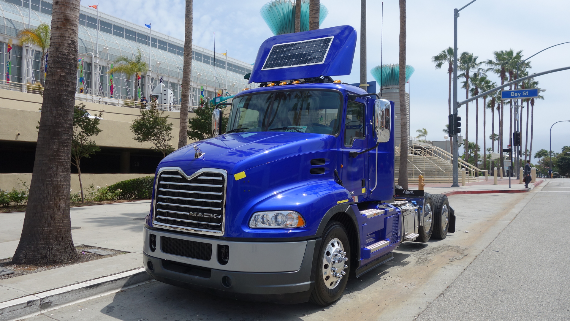 California awards 23.6 million for clean drayage trucks FleetOwner