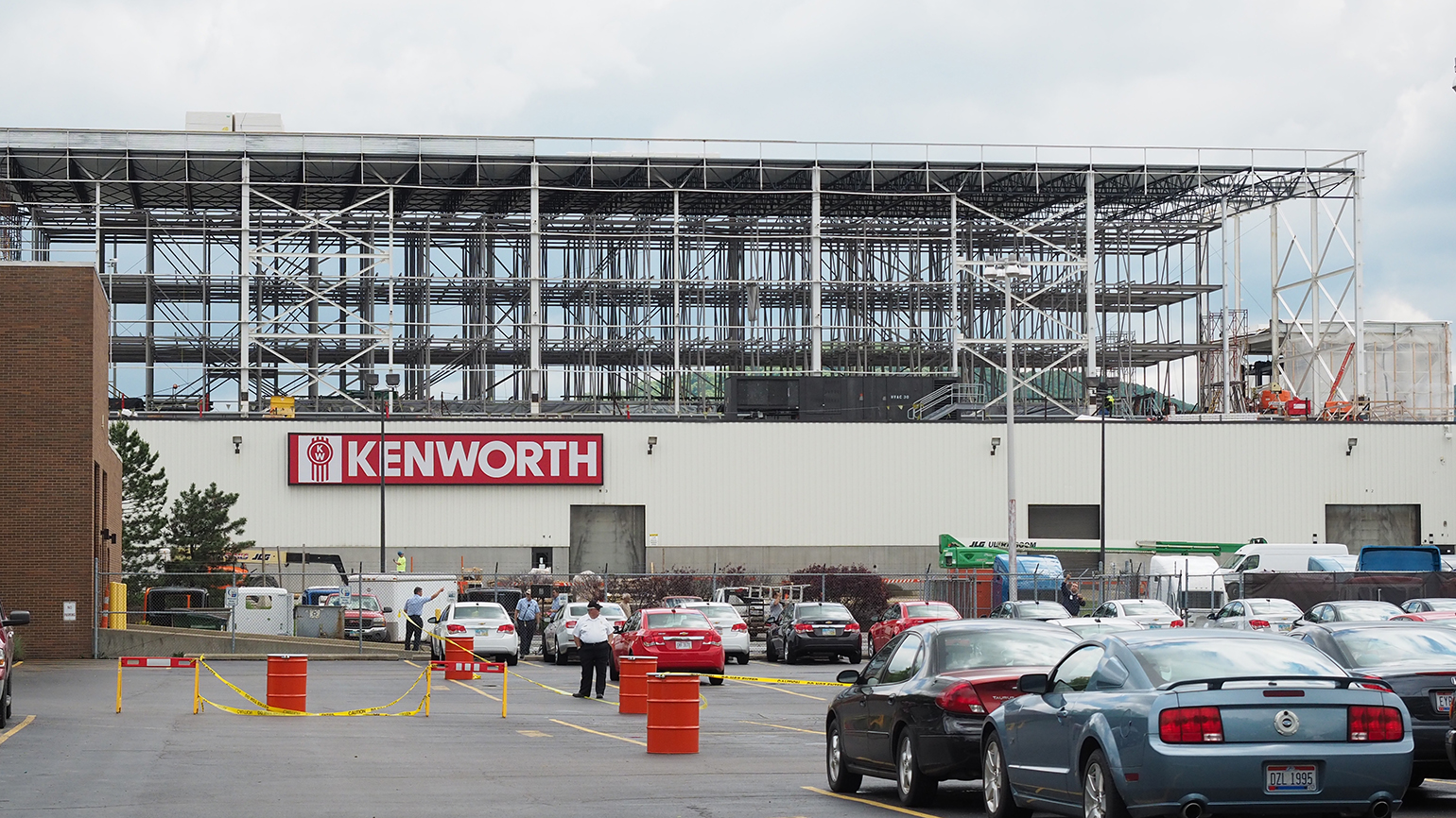 Kenworth's Ohio Plant To Complete Robotics-rich Addition | FleetOwner