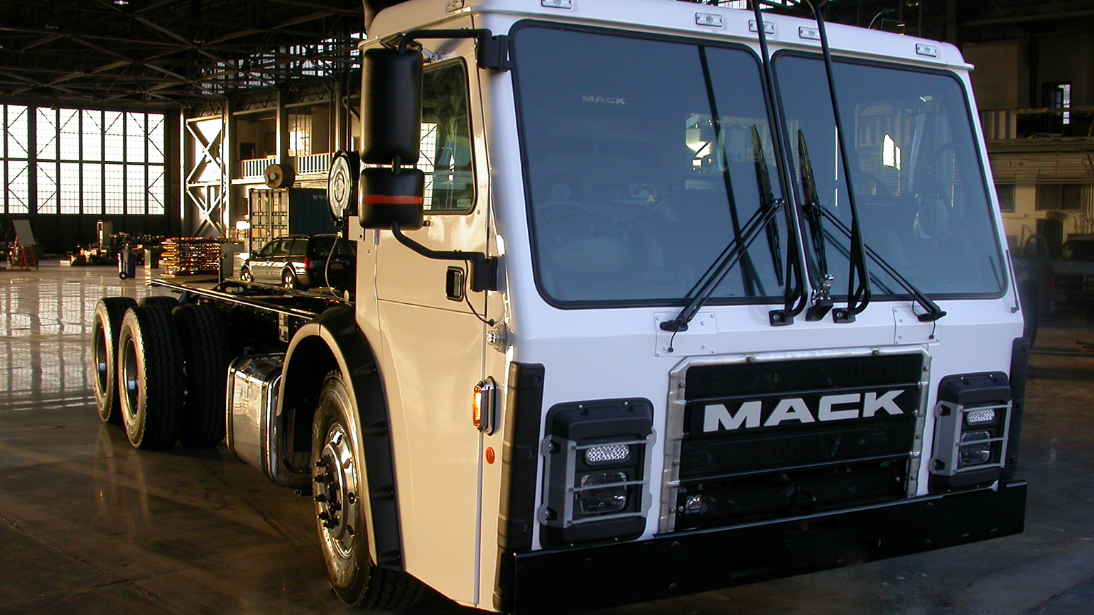 Mack is showcasing an LR model refuse truck retrofitted with Wrightspeed39s The Route 1000 electric powertrain at WasteExpo 2016 Mack39s LR lowentry cabover was introduced at WasteExpo last year