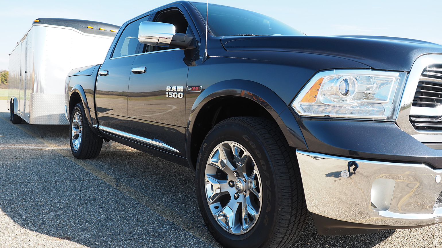 A 2016 Ram 1500 pickup with 30L Ecodiesel engine