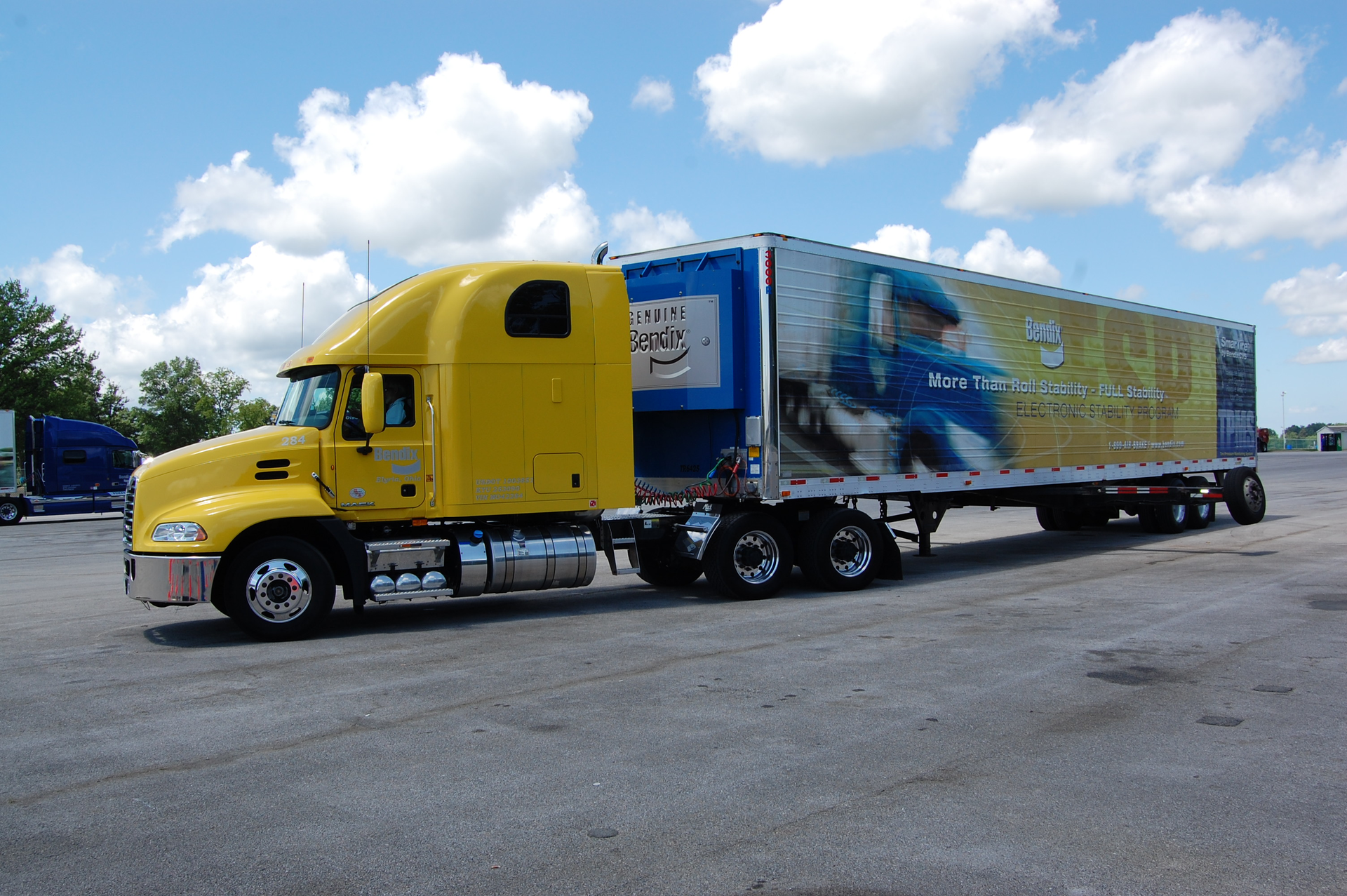 Benefits of stability control mandate outweigh costs, Bendix's Andersky