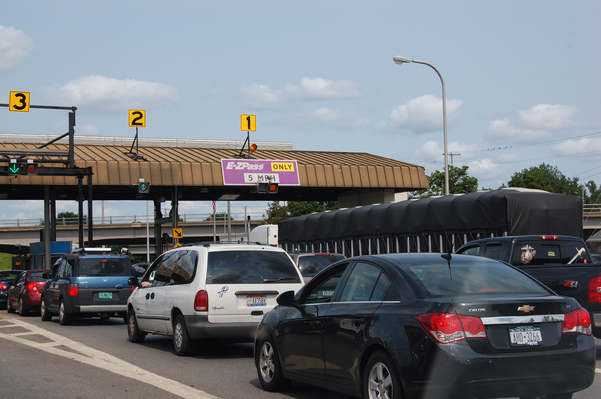 quotWe should reduce this tolling restriction and allow the states to assess their transportation needs and weigh the relative merits of tolling assetsquot mdashWhite House statement Photo Sean KilcarrFleet Owner