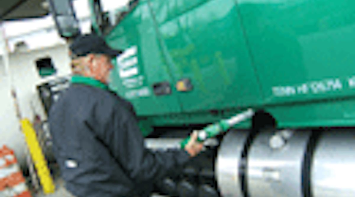 Fleetowner 979 Diesel Fuel Pump Sm