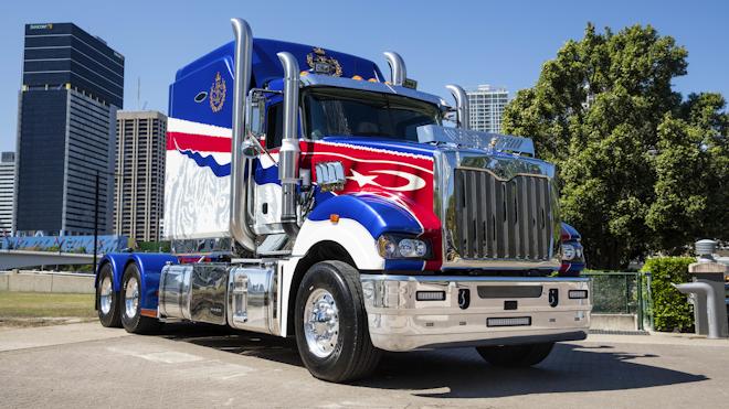 Fleetowner 15380 Truck Exterior 1